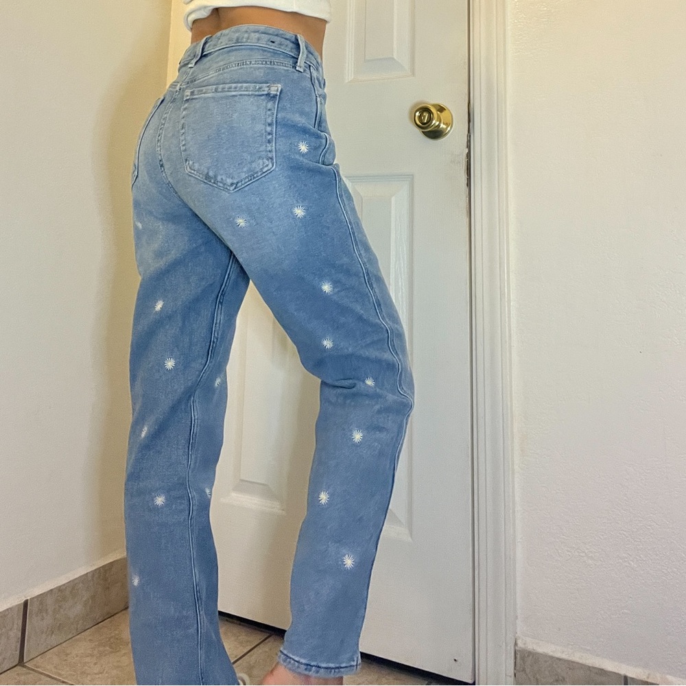 Hollister Daisy Ultra High Rise Mom Jean Vintage Stretch